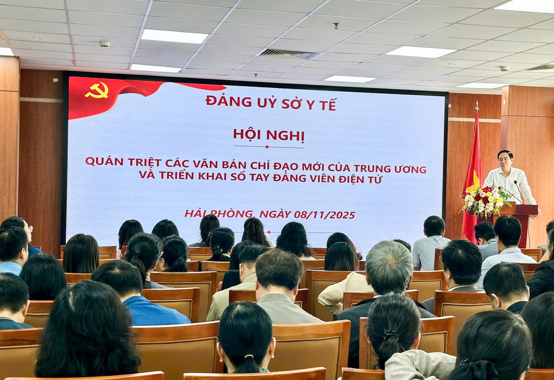 Sở Y tế Hải Phòng tập huấn hướng dẫn sử dụng ứng dụng “Sổ tay đảng viên điện tử”