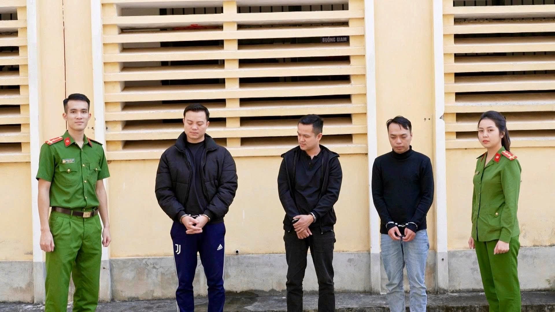 Các đối tượng đã bị Công an tỉnh Lạng Sơn bắt giữ để điều tra.