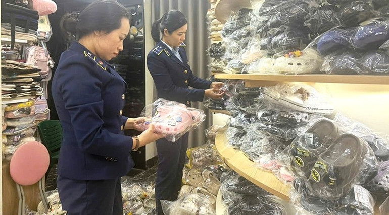 Lực lượng QLTT tỉnh Thanh Hóa kiểm tra 624 vụ việc trong 10 tháng năm 2025