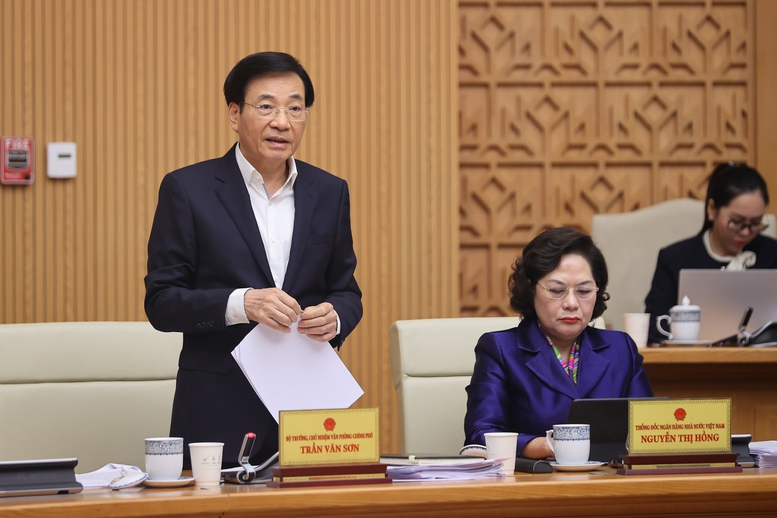 Bộ trưởng, Chủ nhiệm VPCP Trần Văn Sơn báo cáo tại Phiên họp - Ảnh: VGP/Nhật Bắc Bộ trưởng, Chủ nhiệm VPCP Trần Văn Sơn báo cáo tại Phiên họp - Ảnh: VGP/Nhật Bắc