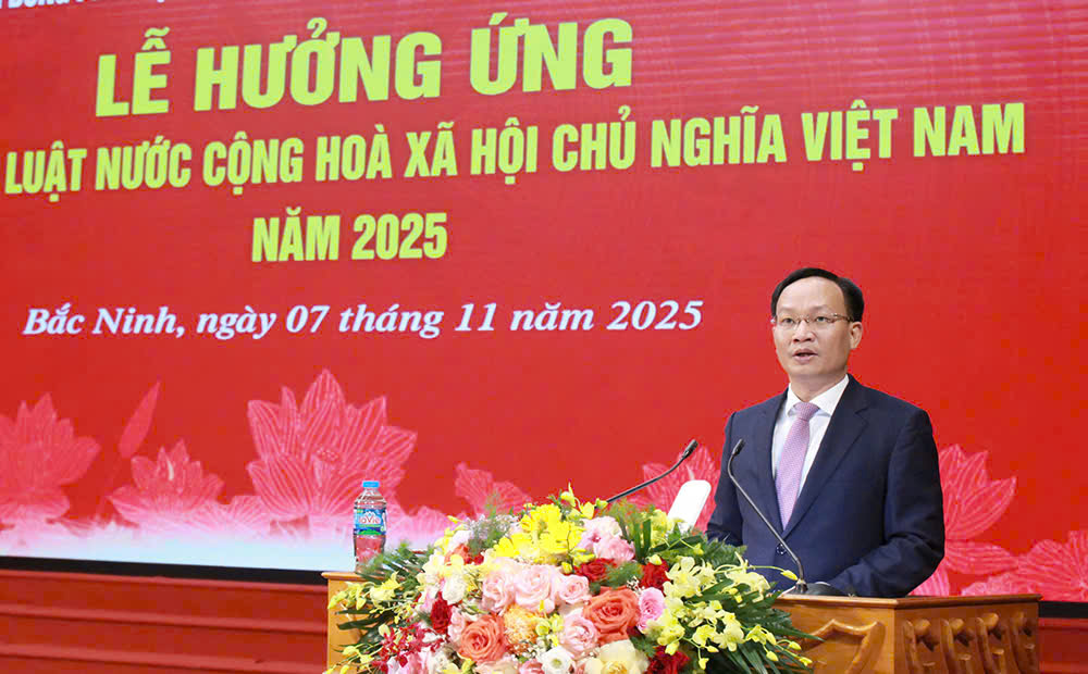 Đồng chí Phạm Văn Thịnh phát biểu tại buổi lễ. Đồng chí Phạm Văn Thịnh phát biểu tại buổi lễ.