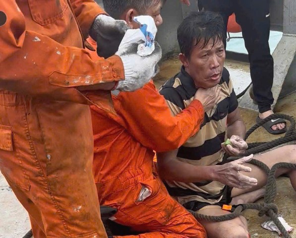 Tàu hàng Hải Nam 39 cứu được 1 trong 3 người mất liên lạc ở Lý Sơn