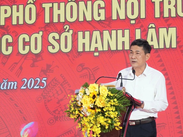 Ông Thái Văn Thành - Giám đốc Sở GD&ĐT Nghệ An phát biểu tại Lễ khởi công Trường phổ thông nội trú liên cấp tiểu học và THCS Hạnh Lâm. Ông Thái Văn Thành - Giám đốc Sở GD&ĐT Nghệ An phát biểu tại Lễ khởi công Trường phổ thông nội trú liên cấp tiểu học và THCS Hạnh Lâm.