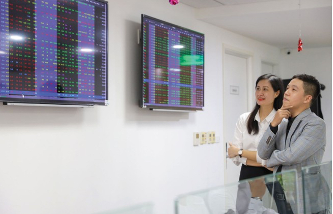 Những cổ phiếu đáng quan tâm ngày 10/11