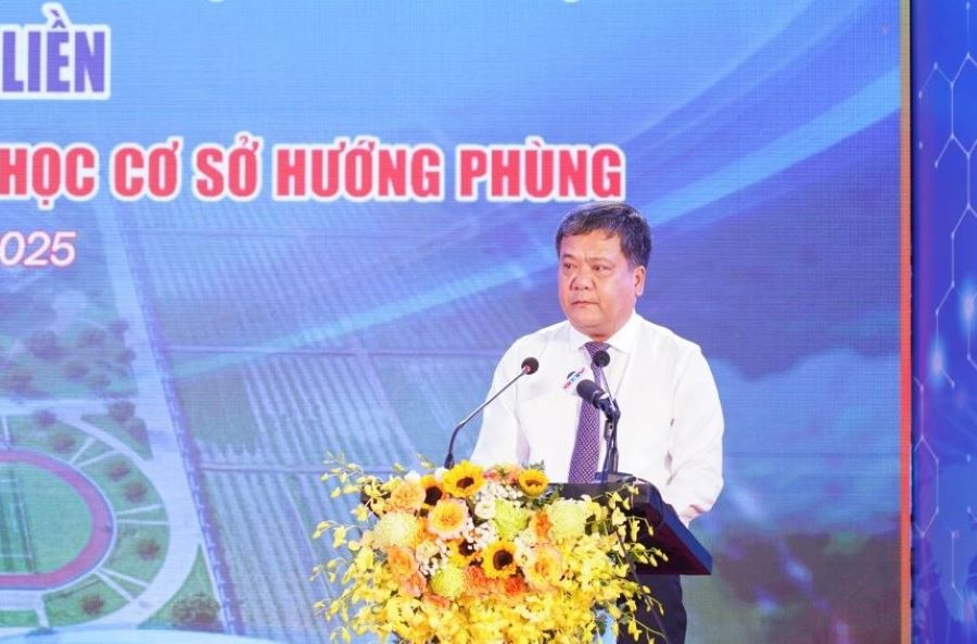 Phó Bí thư Tỉnh ủy, Chủ tịch UBND tỉnh Quảng Trị Trần Phong phát biểu tại buổi lễ.