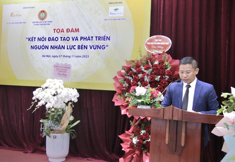 TS. Nhà báo, Lê Ngọc Ánh - Tổng Biên tập phát biểu khai mạc tọa đàm