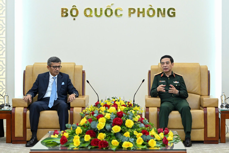 Đại tướng Phan Văn Giang tiếp Thư ký Quốc phòng Ấn Độ Rajesh Kumar Singh