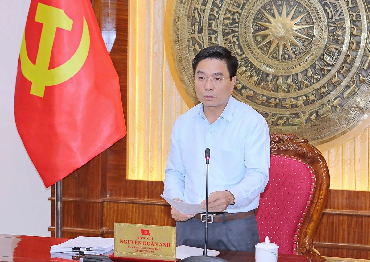 Bí thư Tỉnh ủy Nguyễn Doãn Anh phát biểu kết luận tại hội nghị. Bí thư Tỉnh ủy Nguyễn Doãn Anh phát biểu kết luận tại hội nghị.