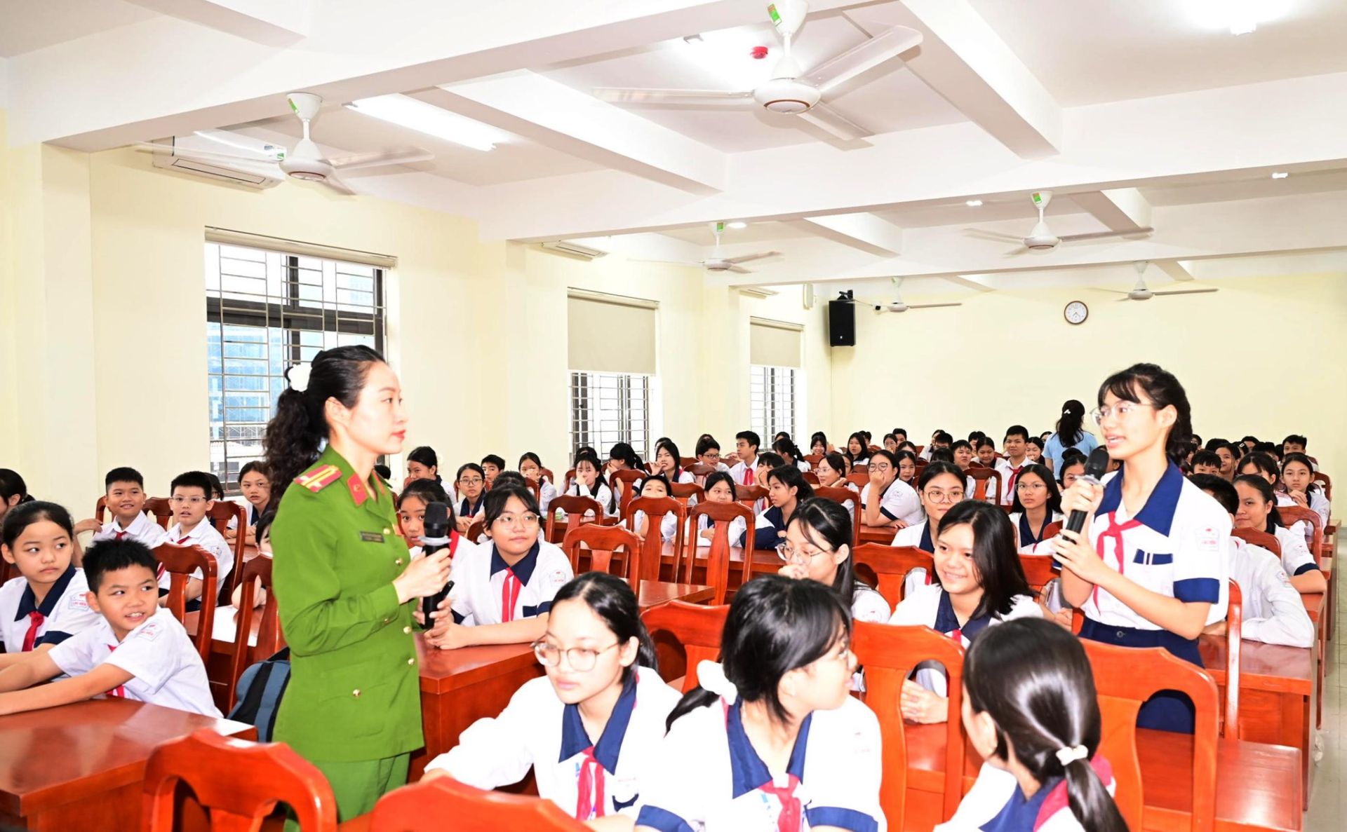 Công an phường Ngô Quyền tổ chức hoạt động “Ngày thế giới tưởng niệm các nạn nhân tử vong vì tai nạn giao thông"