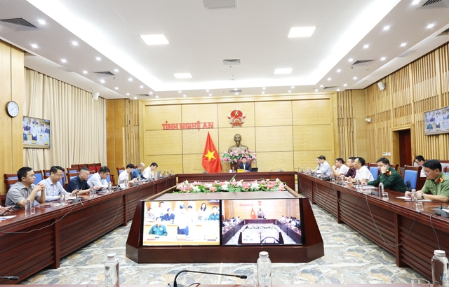 Quang cảnh điểm cầu phiên họp tại tỉnh Nghệ An.