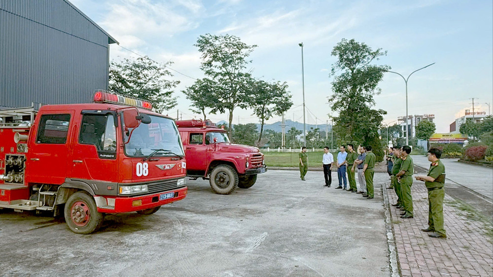 Lào Cai tăng cường thực hiện các giải pháp nâng cao hiệu quả công tác phòng cháy, chữa cháy và cứu nạn, cứu hộ Lào Cai tăng cường thực hiện các giải pháp nâng cao hiệu quả công tác phòng cháy, chữa cháy và cứu nạn, cứu hộ