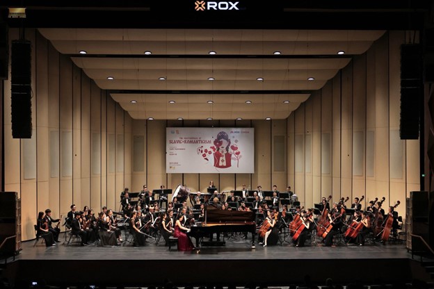 Dàn nhạc Giao hưởng Hà Nội thăng hoa trong hòa nhạc Dvořák & Rachmaninov