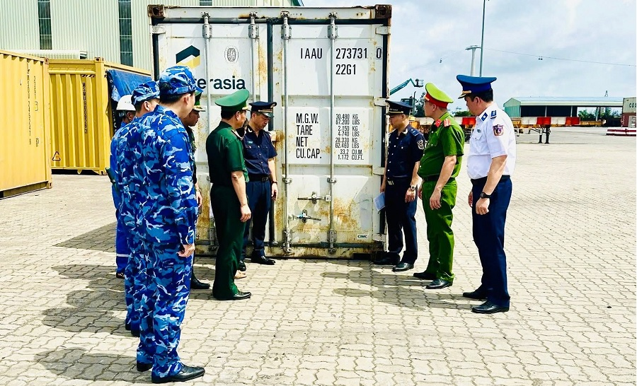 Hải quan Hải Phòng: Phát hiện và thu giữ 25 tấn vỏ đạn quân dụng nhập lậu