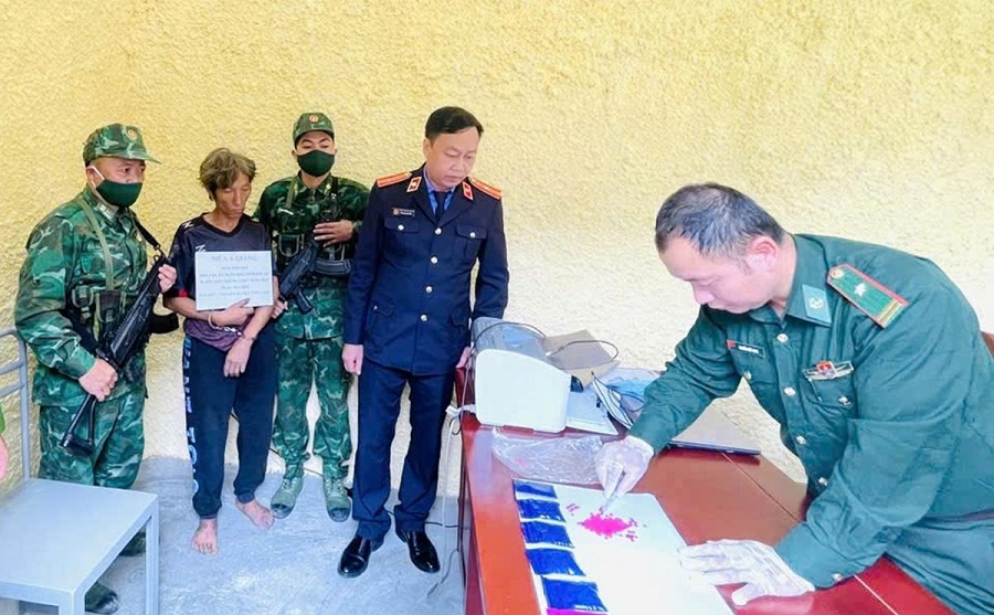 Bắt giữ đối tượng tàng trữ 1.200 viên ma túy tổng hợp tại khu vực biên giới Thanh Hóa