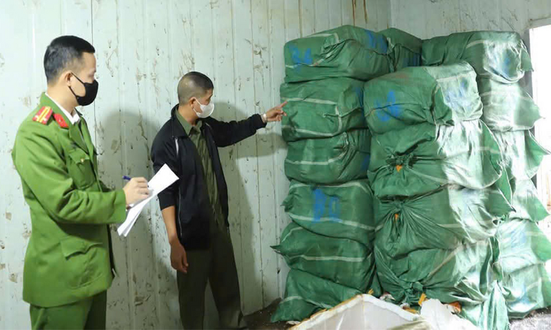 Phát hiện gần 2 tấn thực phẩm đông lạnh không rõ nguồn gốc tại Bắc Ninh