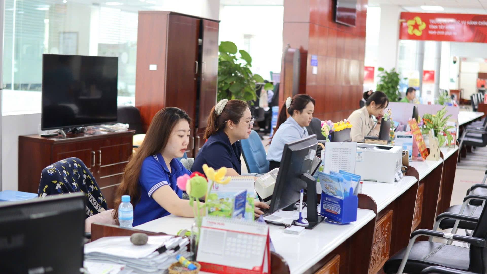 Tây Ninh đặt mục tiêu 100% dịch vụ công trực tuyến toàn trình trước năm 2030