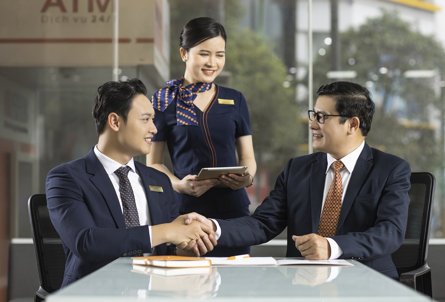 SHB lu&ocirc;n, đồng h&agrave;nh c&ugrave;ng doanh nghiệp với c&aacute;c giải ph&aacute;p t&agrave;i ch&iacute;nh hữu dụng