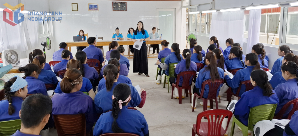 BHXH tỉnh Quảng Ninh tổ chức hội nghị tuyên truyền, đối thoại chính sách BHXH, BHYT tại Công ty TNHH Taiheiyo Shinju Việt Nam (đặc khu Vân Đồn) tháng 10/2025.