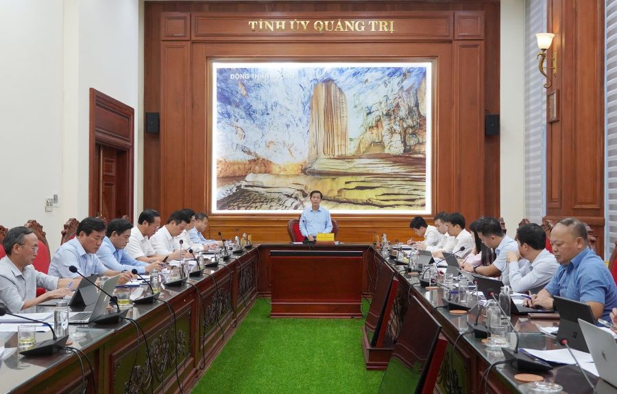 Toàn cảnh buổi làm việc.