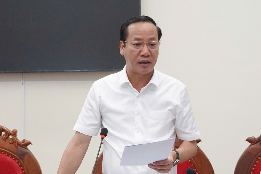 Giám đốc Sở Tài chính phát biểu tại buổi làm việc.