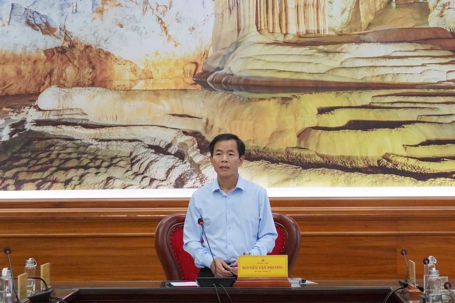 Bí thư Tỉnh ủy Quảng Trị Nguyễn Văn Phương phát biểu tại buổi làm việc.