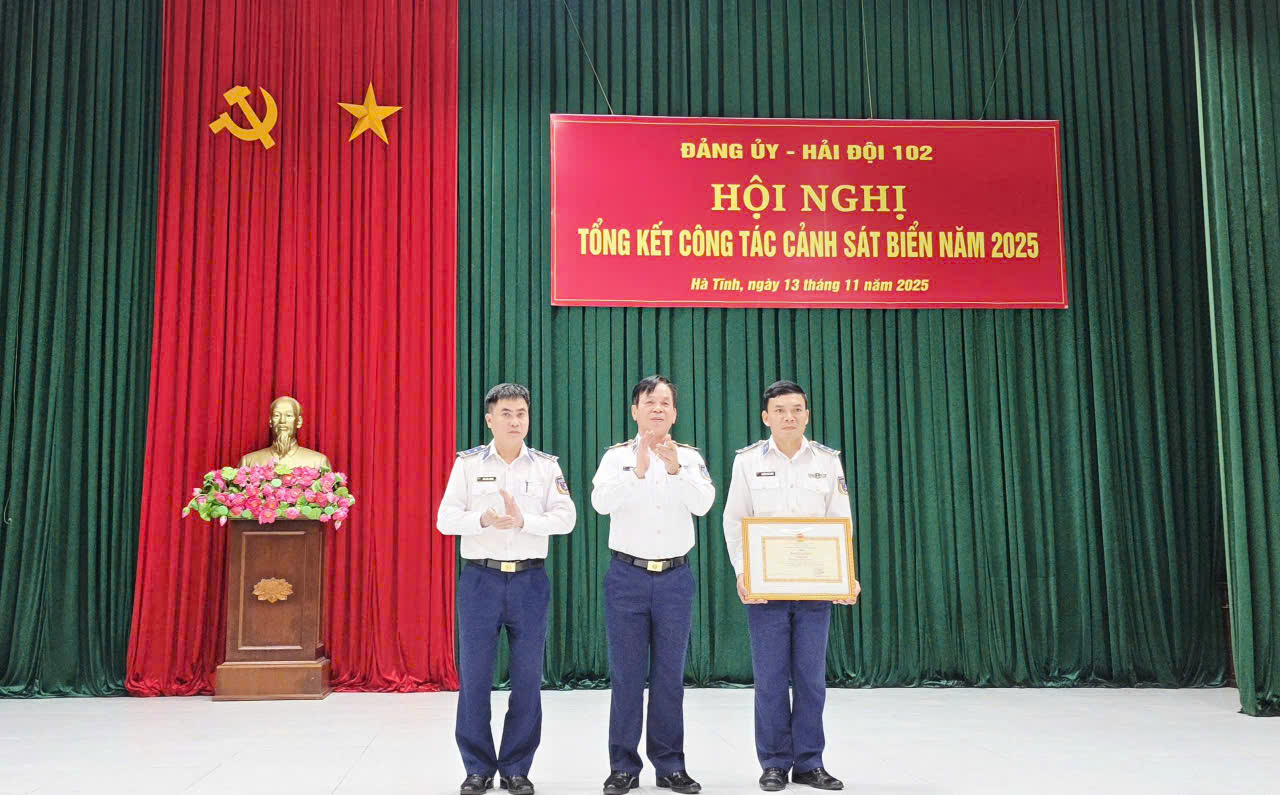 Hải đội 102: Nhiều kết quả nổi bật trong công tác Cảnh sát biển năm 2025
