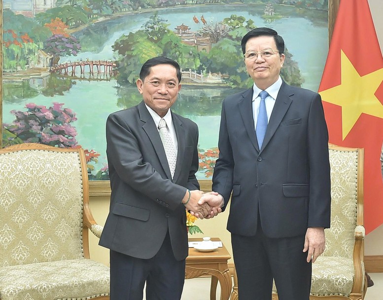 Phó Thủ tướng Mai Văn Chính tiếp Tổng Giám đốc Thông tấn xã Pathet Lào Vannasin Simmavong - Ảnh: VGP/Giang Thanh