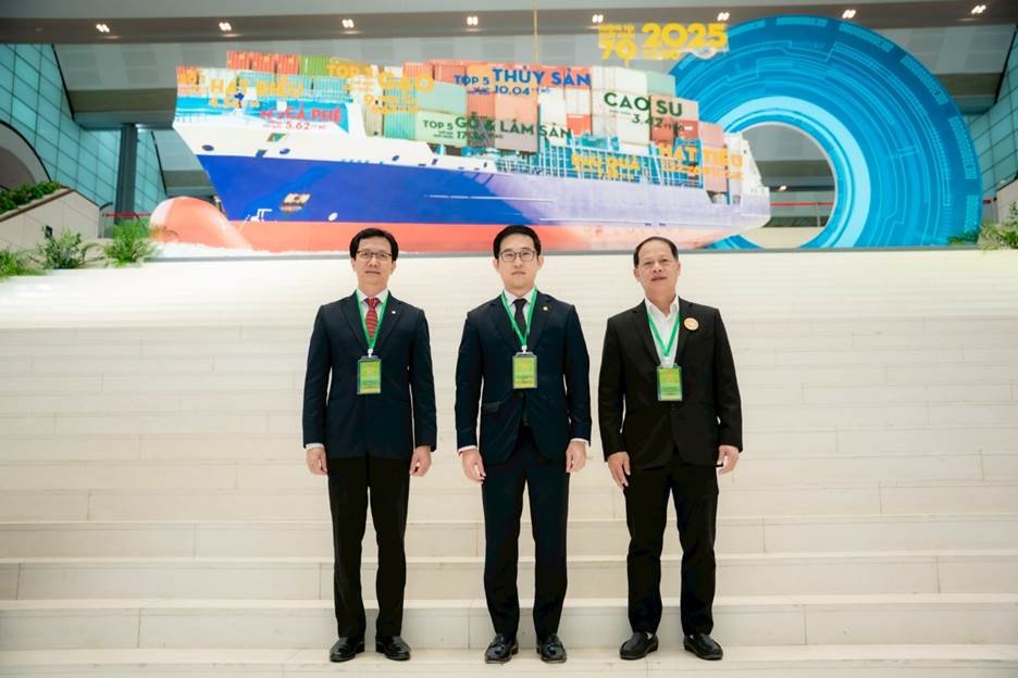 Đại diện lãnh đạo C.P. Việt Nam tại sự kiện Đại diện lãnh đạo C.P. Việt Nam tại sự kiện