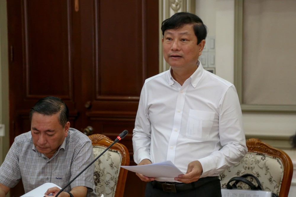 Chủ tịch HĐND TP. HCM Võ Văn Minh phát biểu tại hội nghị