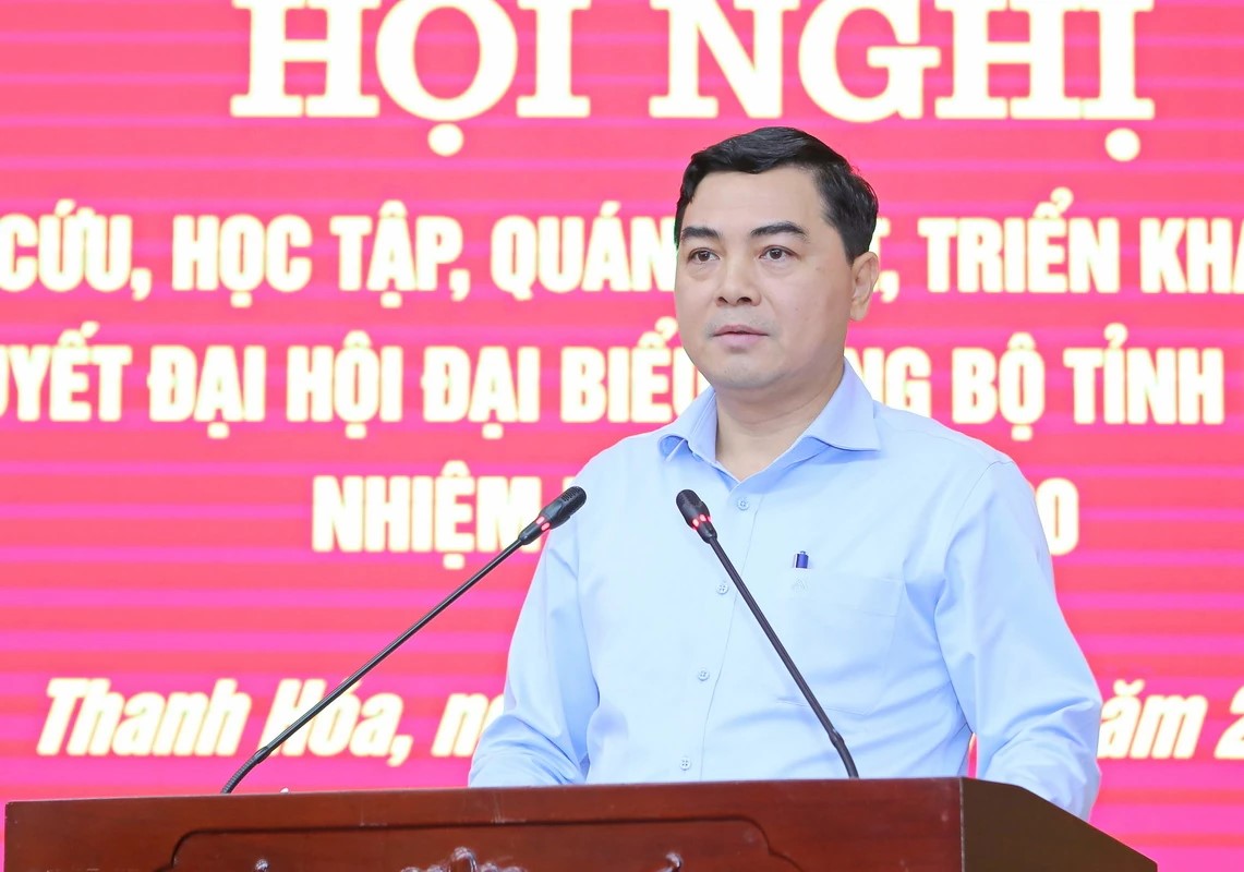 Chủ tịch UBND tỉnh Nguyễn Hoài Anh quán triệt Chương trình hành động thực hiện Nghị quyết của Ban Chấp hành Đảng bộ tỉnh.