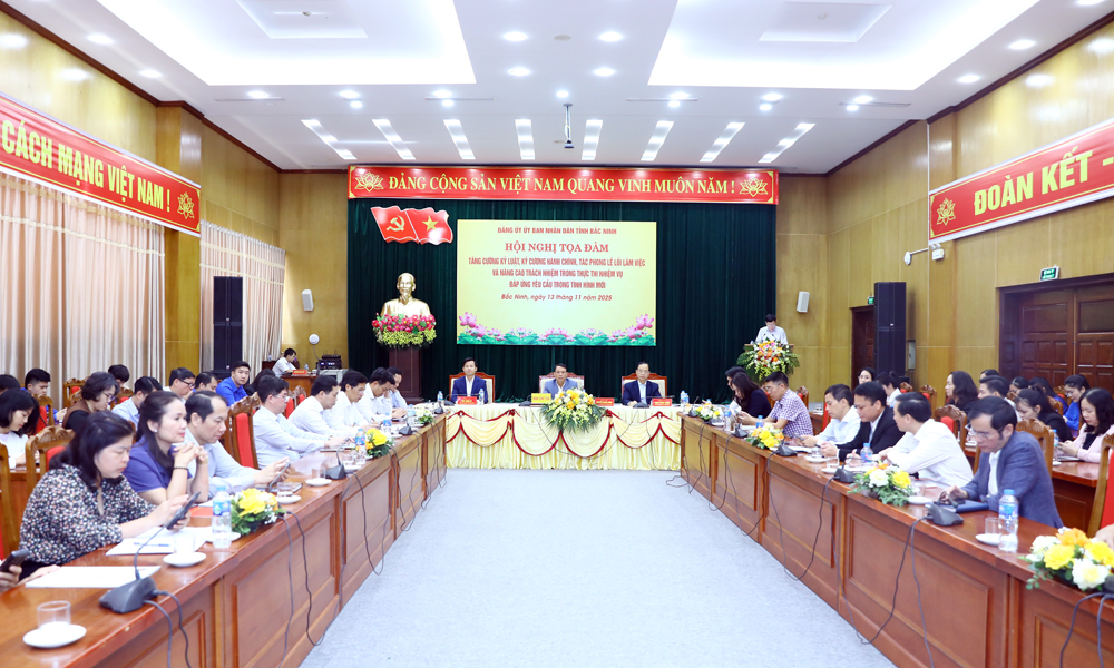 Quang cảnh buổi tọa đàm.