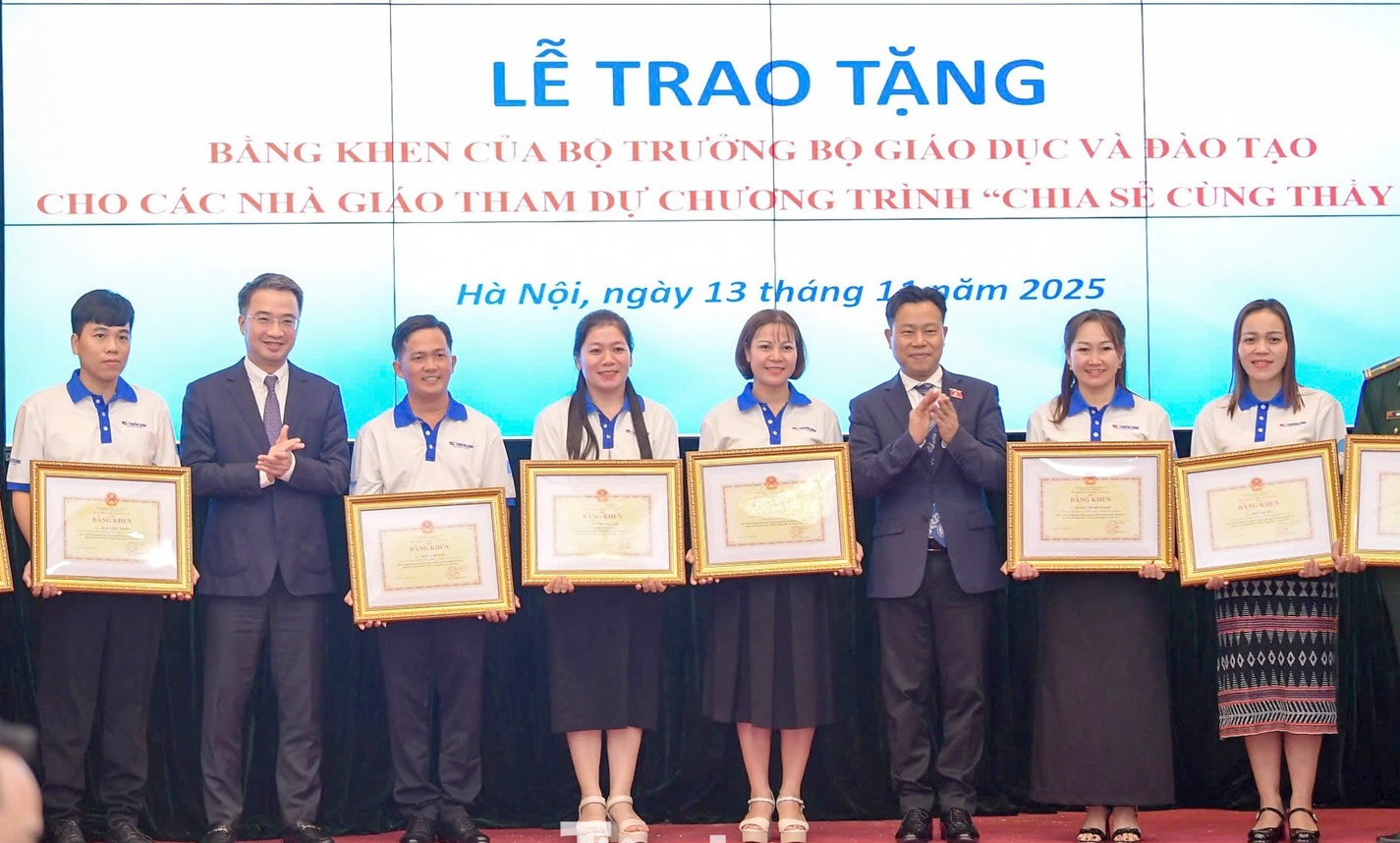 3 nhà giáo vượt khó ở Thanh Hóa được tuyên dương tại chương trình tri ân cấp quốc gia