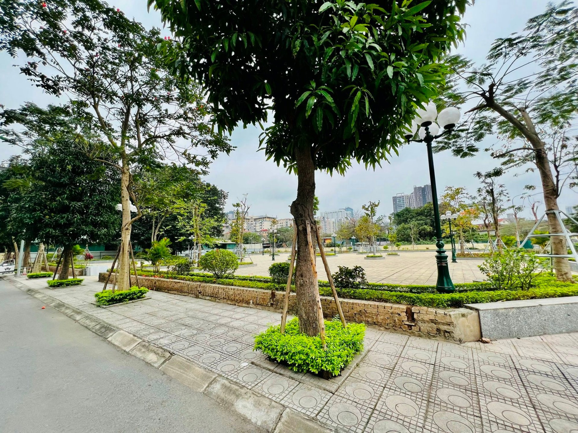 Hà Nội đẩy mạnh hoàn thiện cơ chế và hạ tầng đô thị, hướng tới Thủ đô xanh – thông minh – bền vững