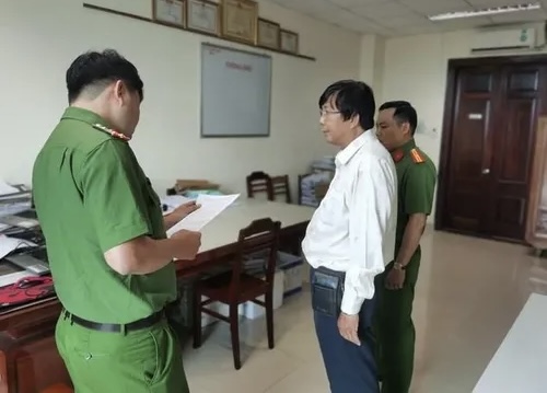 Cơ quan điều tra tống đạt các quyết định tố tụng cho bị can Trịnh Thanh Xuân