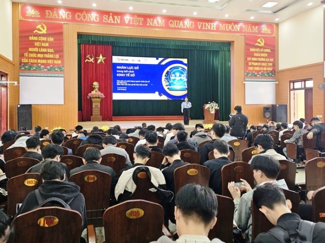 Nghệ An đưa thương mại điện tử vào giảng đường, mở rộng nguồn nhân lực cho kinh tế số