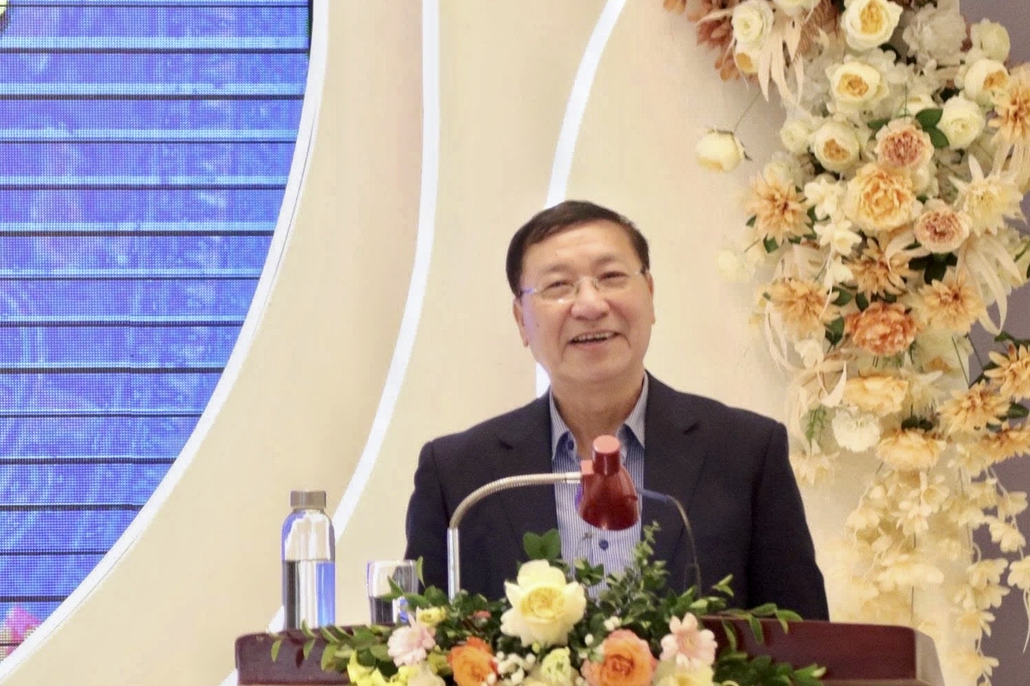 &Ocirc;ng Nguyễn Quang Khai, nguy&ecirc;n Vụ trưởng Vụ T&acirc;y &Aacute; &ndash; Trung Phi (nay l&agrave; Vụ Trung Đ&ocirc;ng &ndash; Ch&acirc;u Phi), Bộ Ngoại giao th&ocirc;ng tin tại Hội nghị.