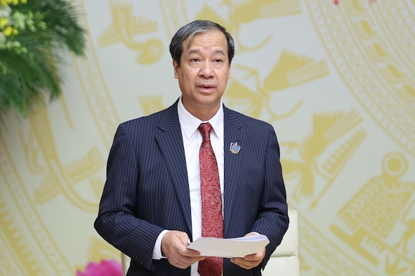 Bộ trưởng Bộ Gi&aacute;o dục v&agrave; Đ&agrave;o tạo Nguyễn Kim Sơn ph&aacute;t biểu tại buổi gặp mặt.