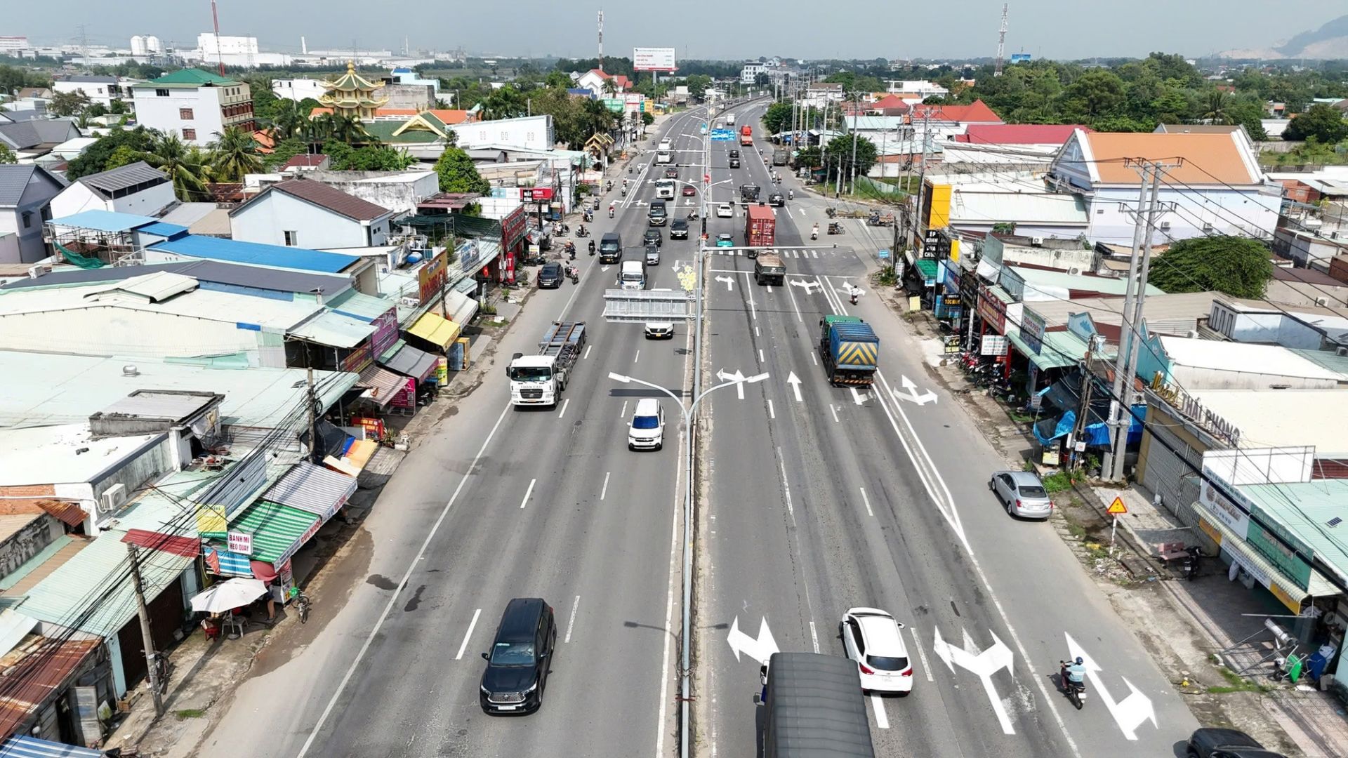 TP. HCM phân chia mới làn đường và vạch chỉ dẫn trên quốc lộ 51 từ ngày 17/11