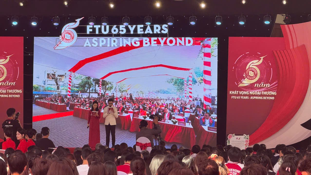 Quang cảnh lễ kỷ niệm