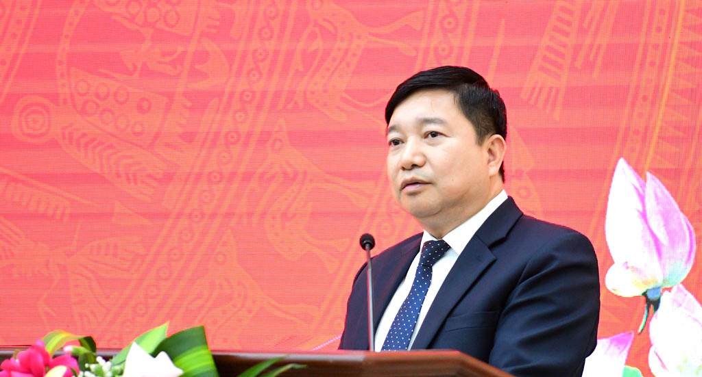 Gi&aacute;m đốc Sở GD&ĐT Ninh B&igrave;nh Nguyễn Tiến Dũng