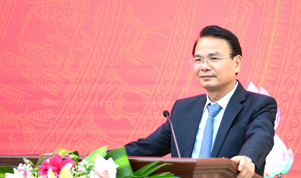 Lãnh đạo tỉnh Ninh Bình thăm, chúc mừng ngành Giáo dục và Đào tạo nhân Ngày Nhà giáo Việt Nam