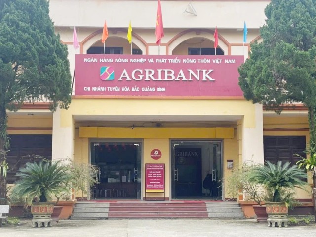 Giao dịch viên Agribank chặn đứng vụ lừa đảo đang diễn ra, bảo vệ tài khoản khách hàngNgân hàng Nông nghiệp và Phát triển nông thôn Chi nhánh Tuyên Hóa Bắc Quảng Bình