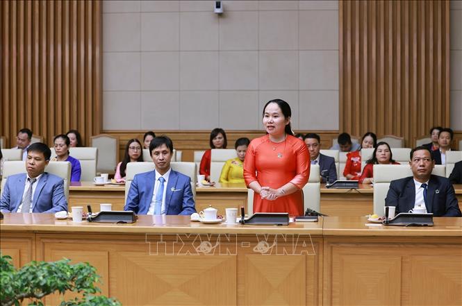 Cô giáo Nguyễn Thu Quyên, Trường THPT chuyên Nguyễn Trãi, thành phố Hải Phòng phát biểu. Ảnh: Dương Giang/TTXVN