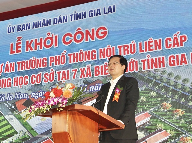 Phó Thủ tướng Hồ Quốc Dũng phát biểu tại Lễ khởi công Dự án. Ảnh: T.H