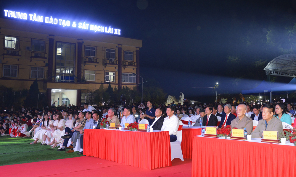 Các đại biểu dự Lễ kỷ niệm.