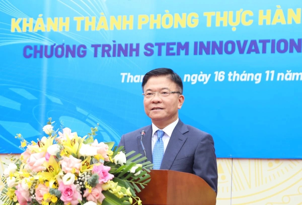 Phó Thủ tướng Chính phủ Lê Thành Long phát biểu tại buổi lễ.