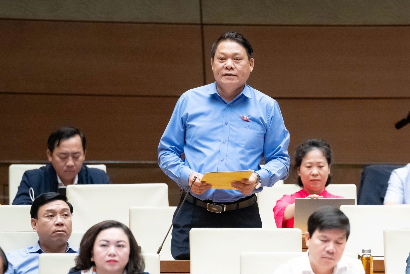 Đại biểu Nguyễn Thành Nam (Đoàn ĐBQH tỉnh Phú Thọ) phát biểu ý kiến. Đại biểu Nguyễn Thành Nam (Đoàn ĐBQH tỉnh Phú Thọ) phát biểu ý kiến.