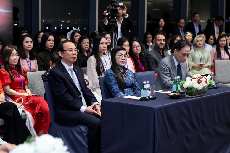 Các đại biểu tham dự buổi gặp mặt - Ảnh: VGP/Nhật Bắc