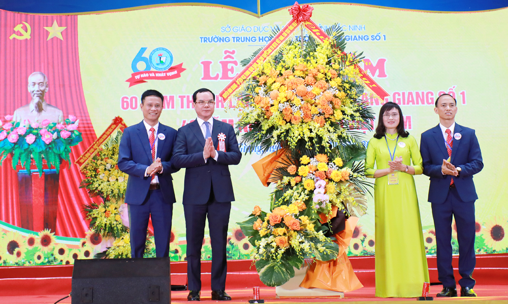 Bắc Ninh: Trường Trung học phổ thông Lạng Giang số 1 kỷ niệm 60 năm thành lập