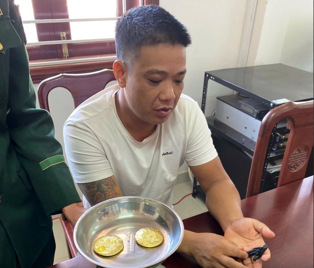 vận chuyển vàng từ Lào về Việt Nam